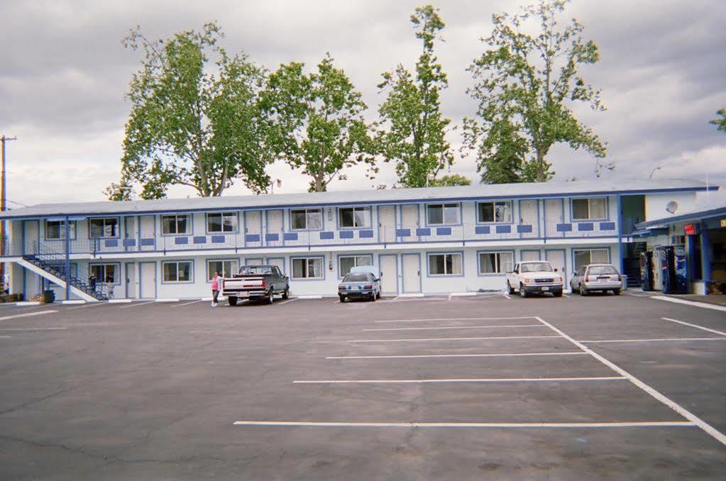 Stardust Motel Redding Exteriör bild